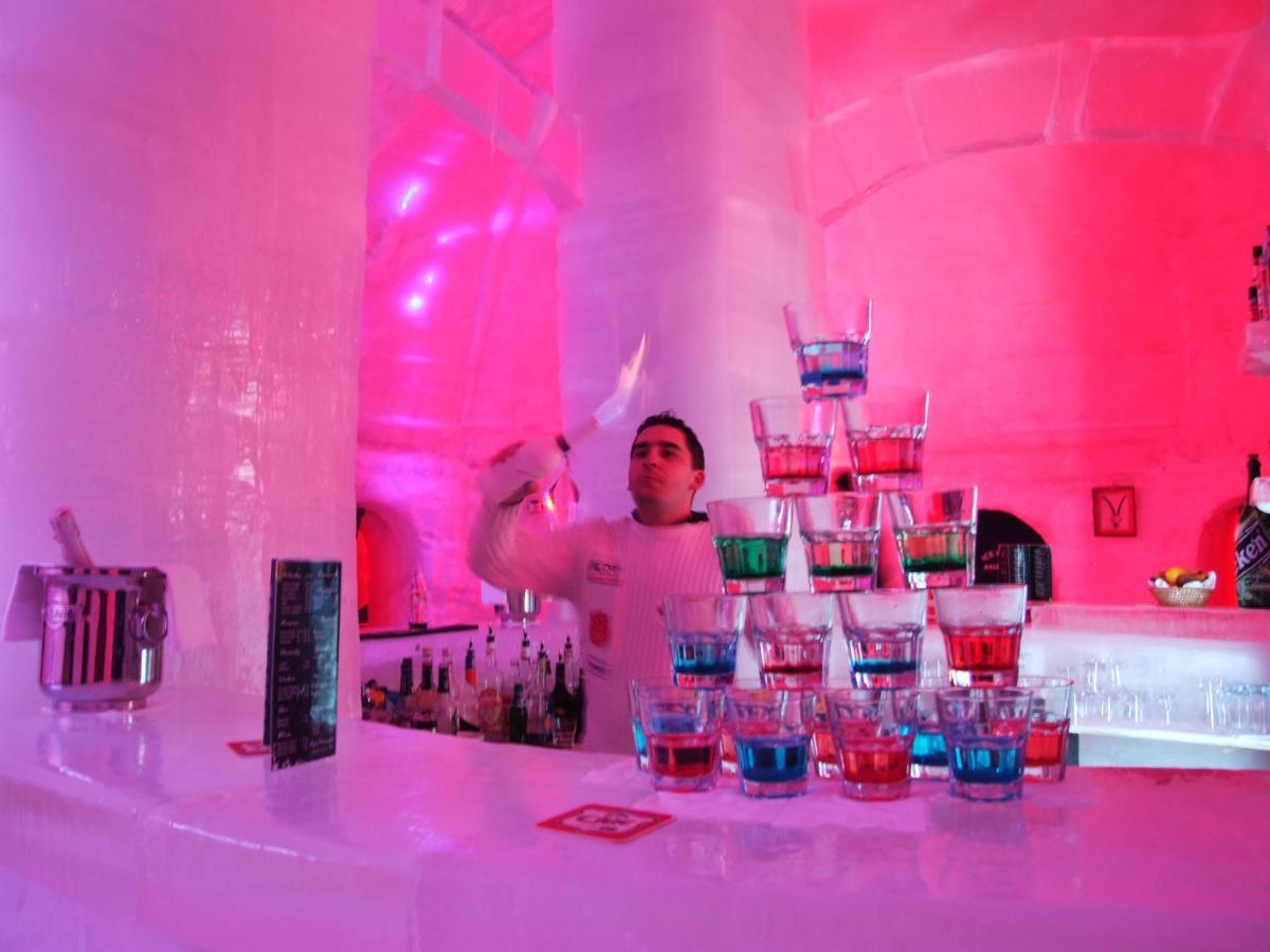 Hotel Of Ice Transylvania Cîrţişoara Extérieur photo